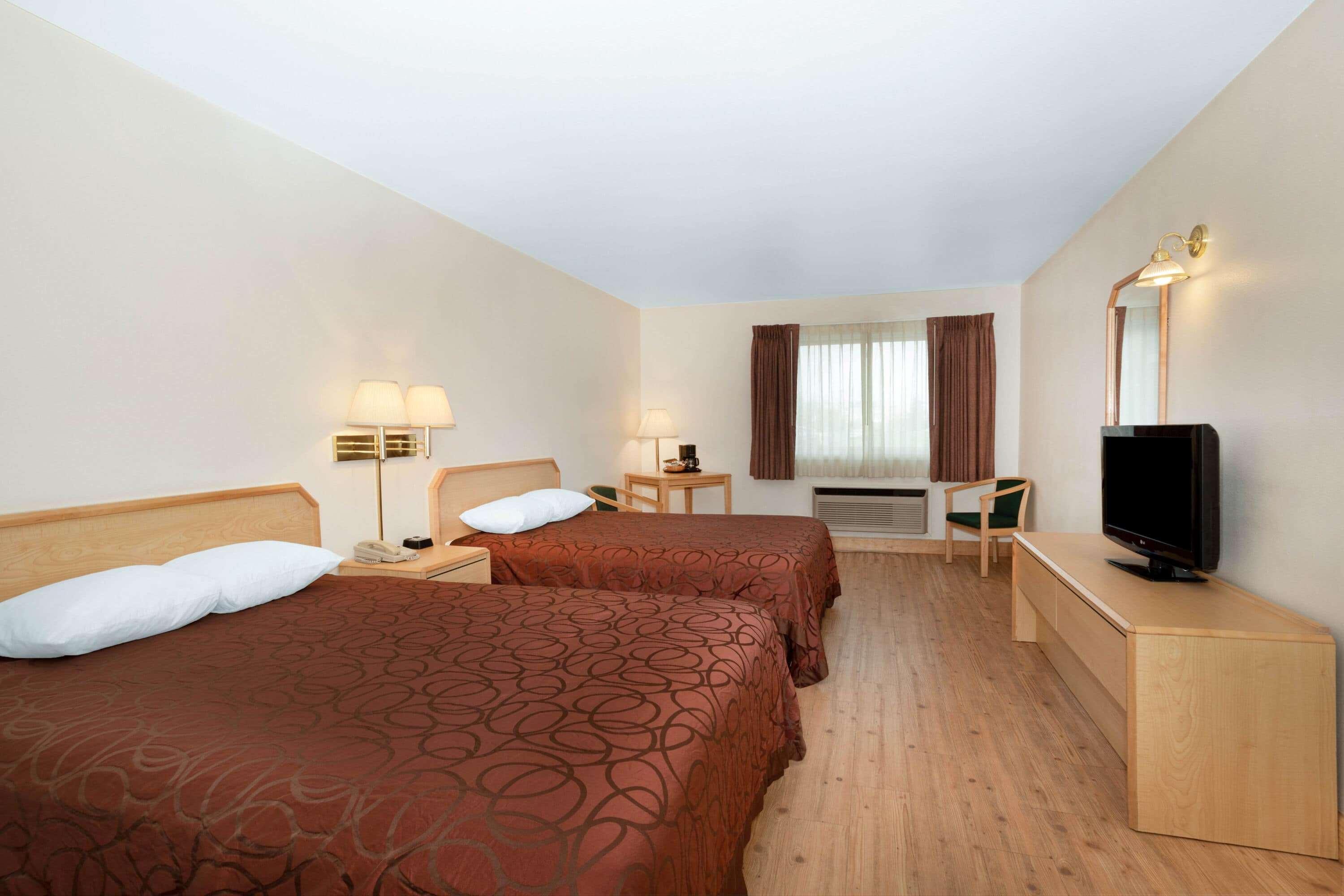 Inn At Lander, Travelodge By Wyndham Exteriör bild