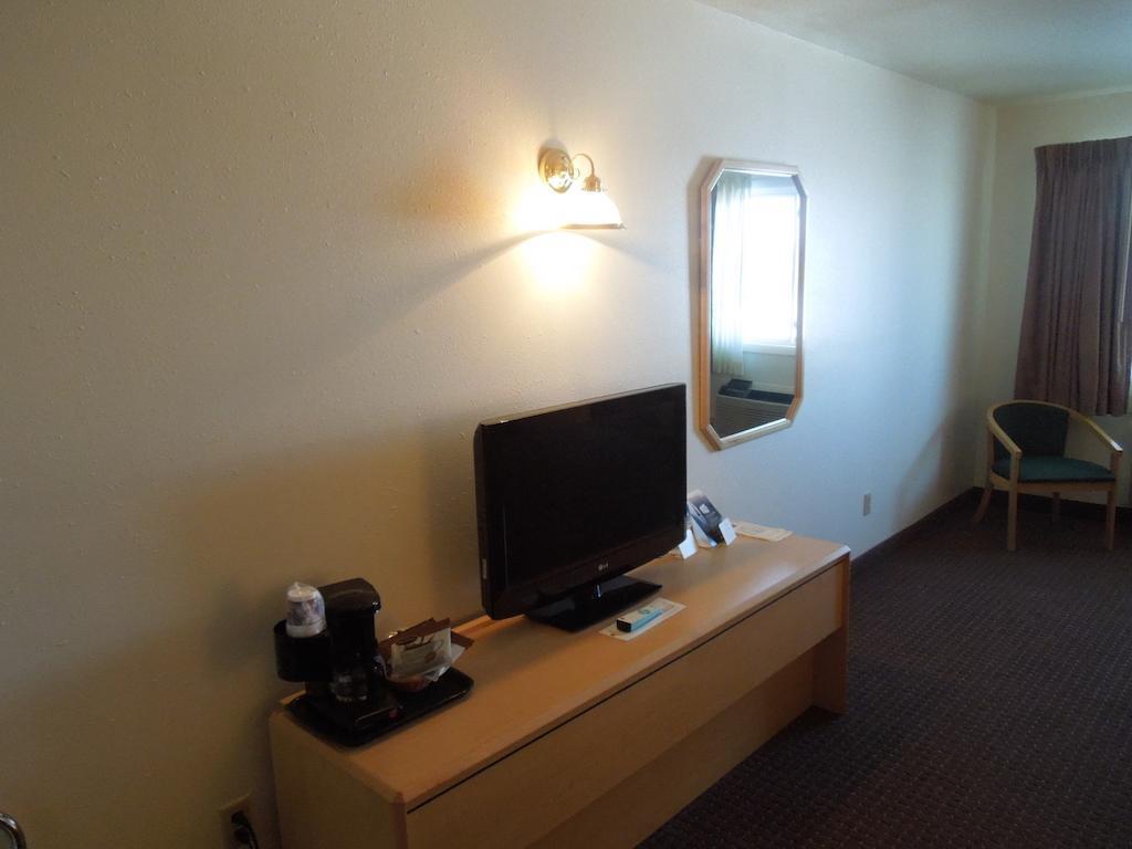 Inn At Lander, Travelodge By Wyndham Exteriör bild